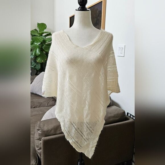 Talula Cream Women's Poncho Sweater - Picture 1 of 4